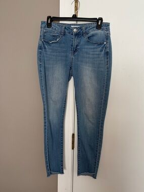Kensie Light Wash Ankle Skinny Jeans